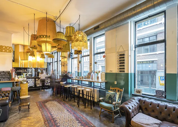 Room RotterdamHostel